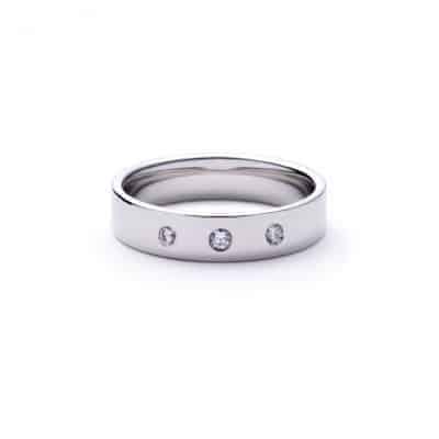 Brown & Newirth Platinum Trio Diamond Wedding Band Brown & Newirth Platinum Trio Diamond Wedding Band