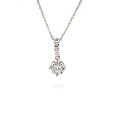 18ct White Gold Diamond Flower Shaped Pendant 18ct White Gold Diamond Flower Shaped Pendant