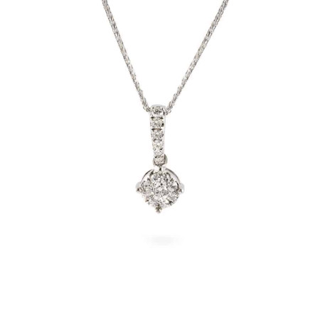 18ct White Gold Diamond Flower Shaped Pendant 18ct White Gold Diamond Flower Shaped Pendant