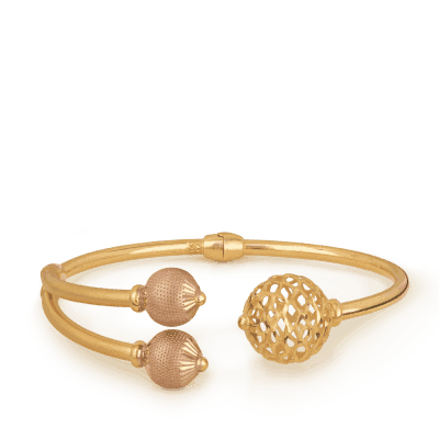 22ct Gold Sparkle Bracelet with Filigree Bauble