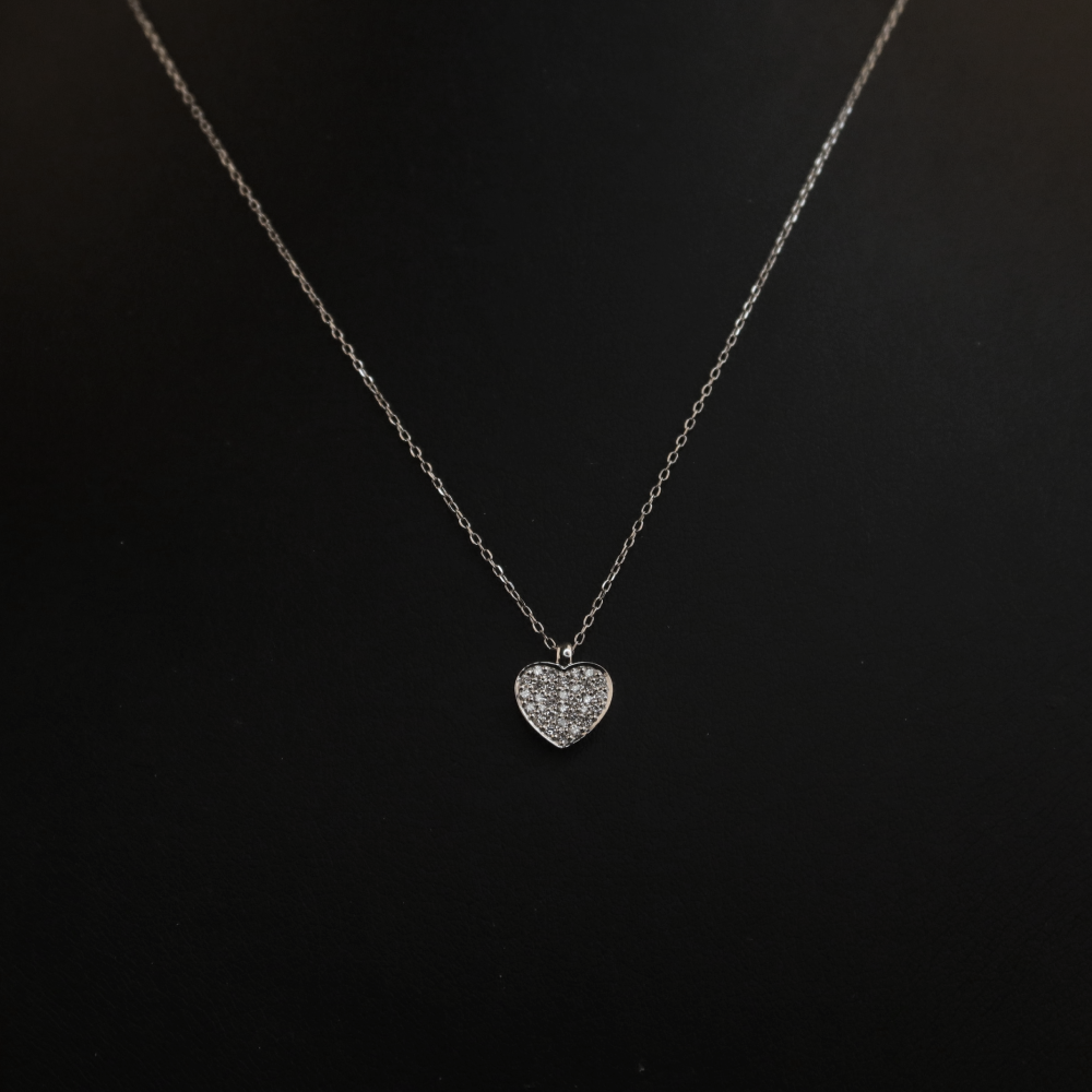 18 Ayar Beyaz Altın Pırlanta Kalp Kolye 18 Ayar Beyaz Altın Pırlanta Kalp Kolye