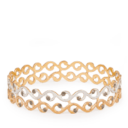 أساور ذهبية مفتوحة من الذهب عيار 22 قيراط بلمسة نهائية مزدوجة أساور ذهبية مفتوحة من الذهب عيار 22 قيراط بلمسة نهائية مزدوجة