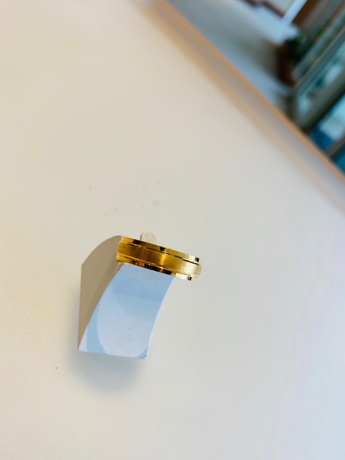 سوار من الذهب عيار 22 قيراط 5.6 جم سوار من الذهب عيار 22 قيراط 5.6 جم