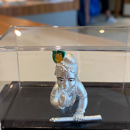 Silver Idol of Krishna Ji in Pure Silver Silver Idol of Krishna Ji in Pure Silver