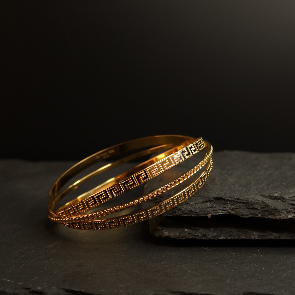 22 Karat Gold Rhodium Finish Armreif | Größe 2.6