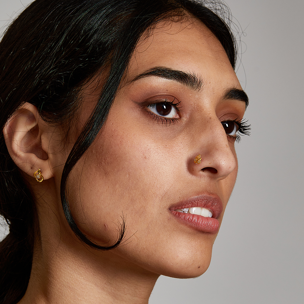 18 Ayar Altın | Sarı Altın Burun İğnesi Saplama | 6,8 mm Kalınlık 18 Ayar Altın | Sarı Altın Burun İğnesi Saplama | 6,8 mm Kalınlık