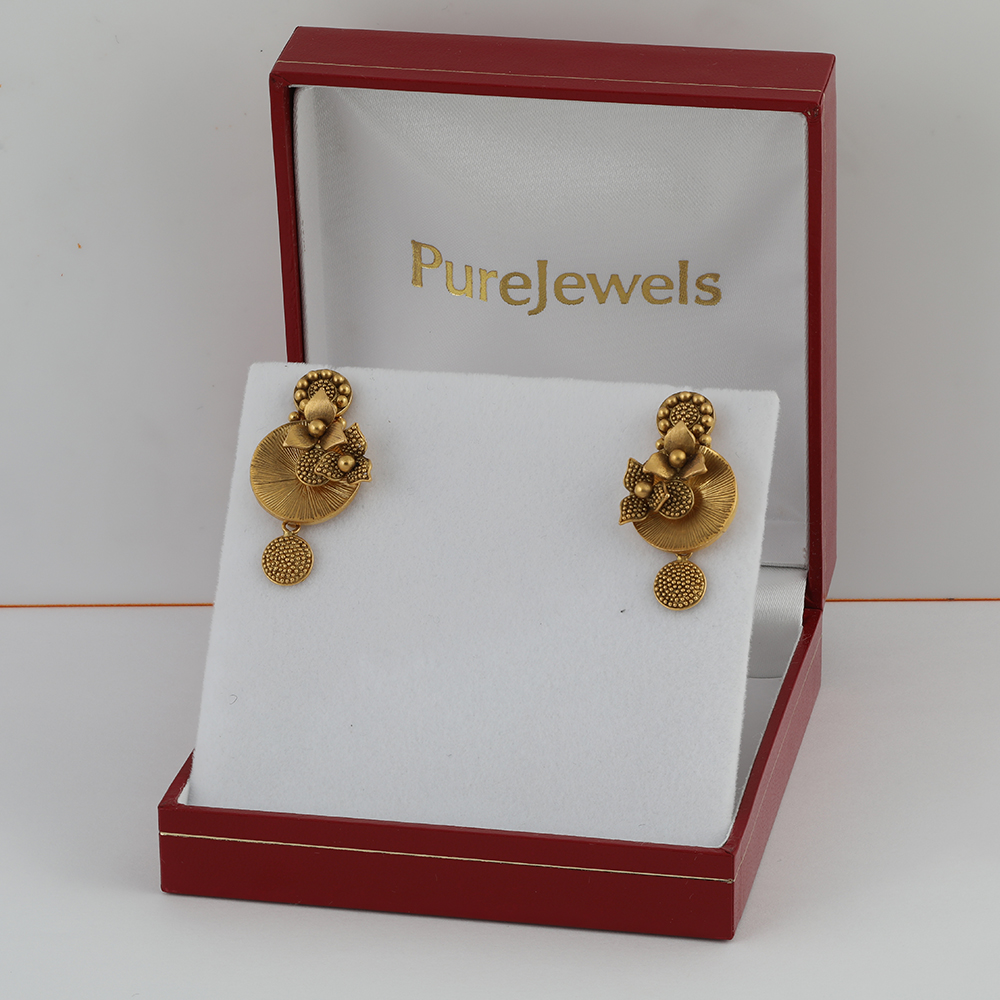 أقراط ذهبية عتيقة عيار 22 قيراط | مجموعة الورود أقراط ذهبية عتيقة عيار 22 قيراط | مجموعة الورود