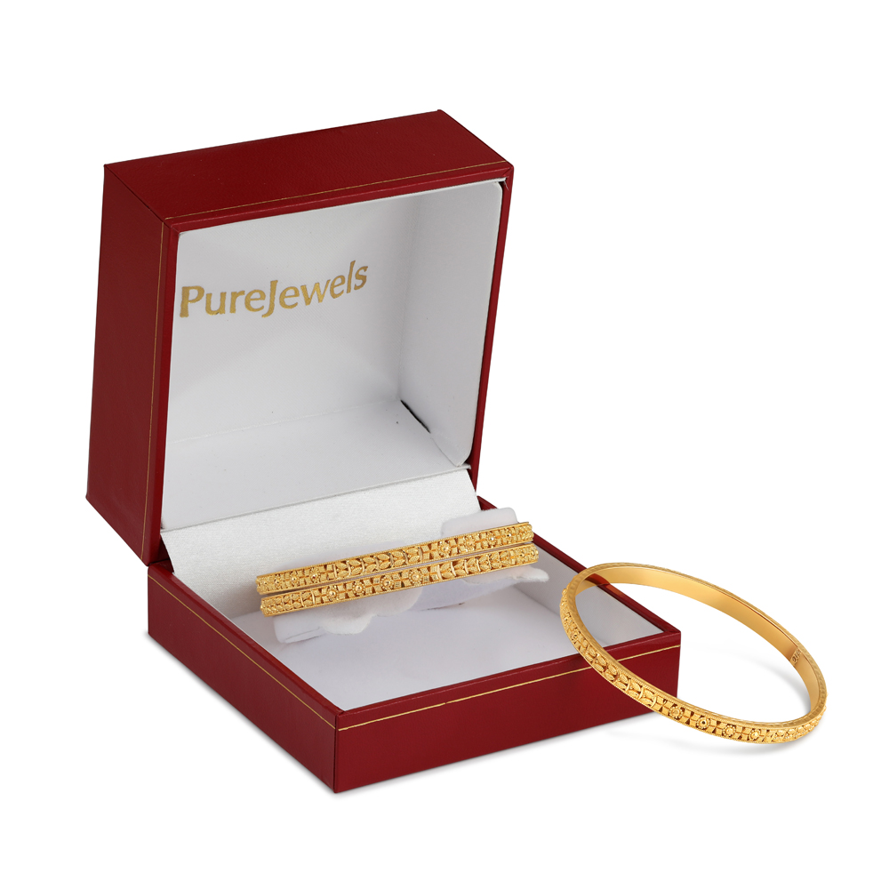 22ct Gold Bangle | Jali Collection | Size 2.6