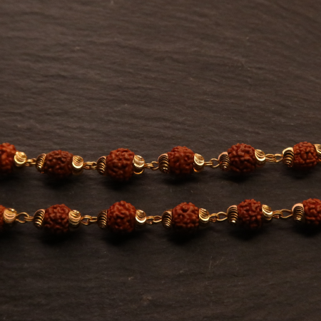 22 Karat Gold Rudraksh Mala | 26 Zentimeter 22 Karat Gold Rudraksh Mala | 26 Zentimeter