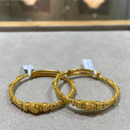 22ct Gold Baby Bangle 41532
