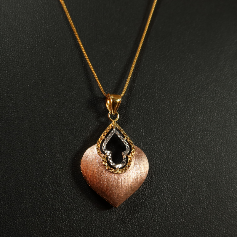 22ct Rose Gold Finish Pendant For Women 22ct Rose Gold Finish Pendant For Women