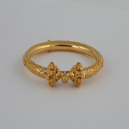 22kt Gold Bangle Kada | Jali Collection | Size 2.6
