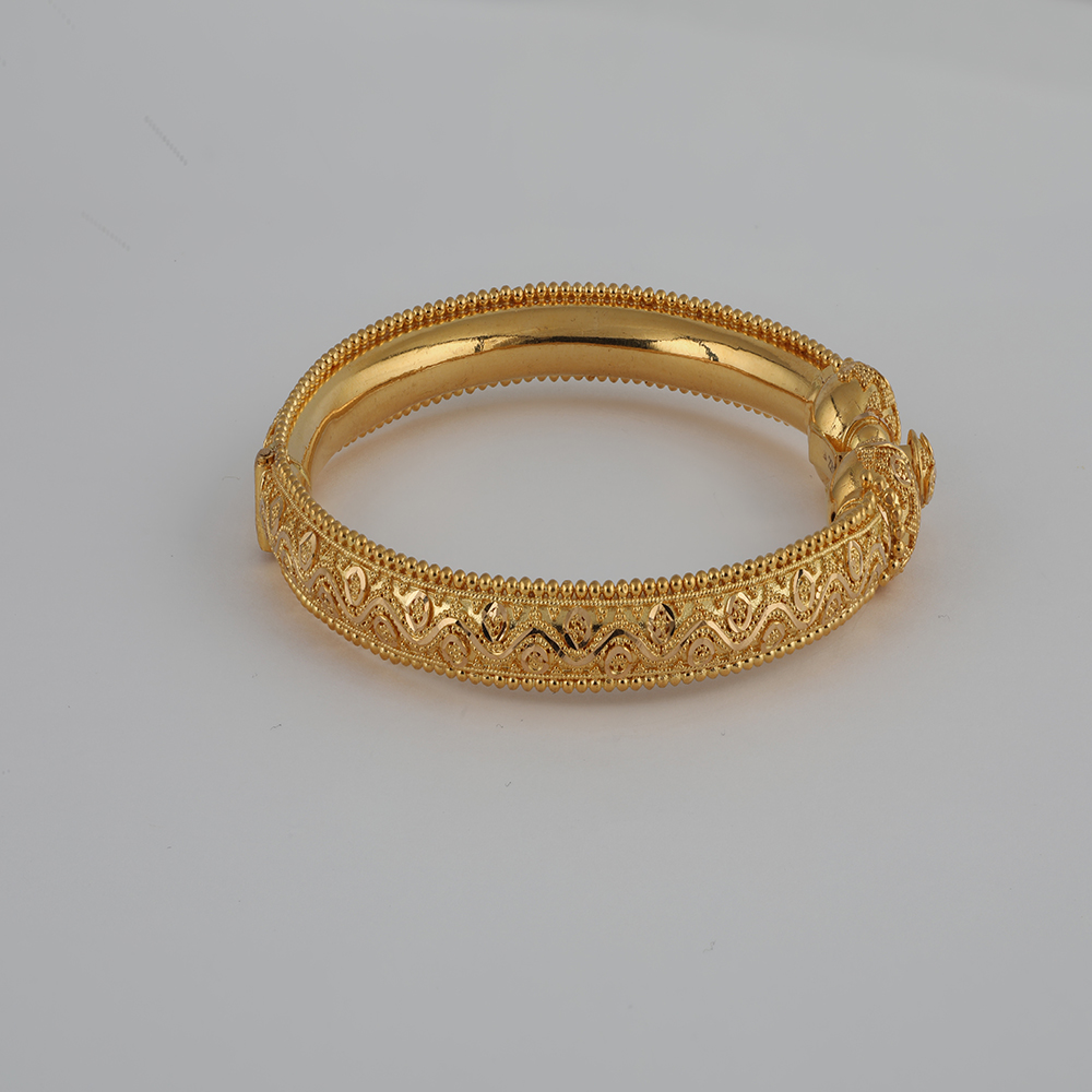 22 Ayar Altın Bayan Süslü Kada | Jali Koleksiyonu | 2,5 Beden 22 Ayar Altın Bayan Süslü Kada | Jali Koleksiyonu | 2,5 Beden