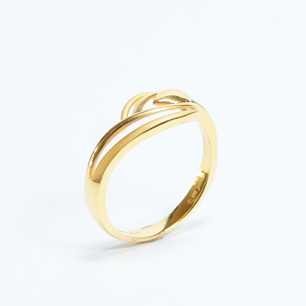 خاتم جميل للسيدات من الذهب عيار 22 قيراط | مقاس N خاتم جميل للسيدات من الذهب عيار 22 قيراط | مقاس N