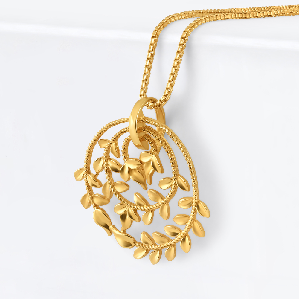 قلادة من الذهب الحقيقي قلادة من الذهب الحقيقي