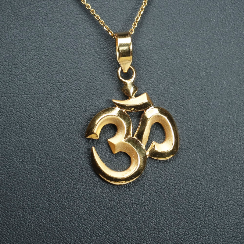 قلادة أوم من الذهب عيار 22 قيراط | للجنسين قلادة أوم من الذهب عيار 22 قيراط | للجنسين