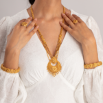 سلسال تينلادا من الذهب عيار 22 قيراط | مجموعة الورود سلسال تينلادا من الذهب عيار 22 قيراط | مجموعة الورود