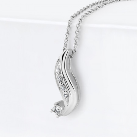 18ct Pendant White gold pendant with Diamond 18ct Pendant White gold pendant with Diamond