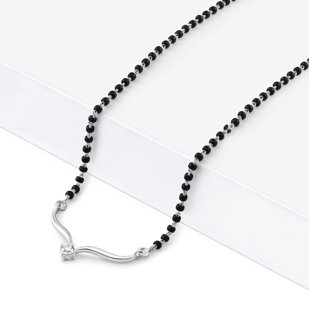 Diamant-Mangalsutra aus 18 Karat Weißgold