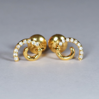 22ct Gold Fancy Stud Earring with CZ Stone 22ct Gold Fancy Stud Earring with CZ Stone