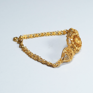 Antique Bracelet For Women in 22ct Gold