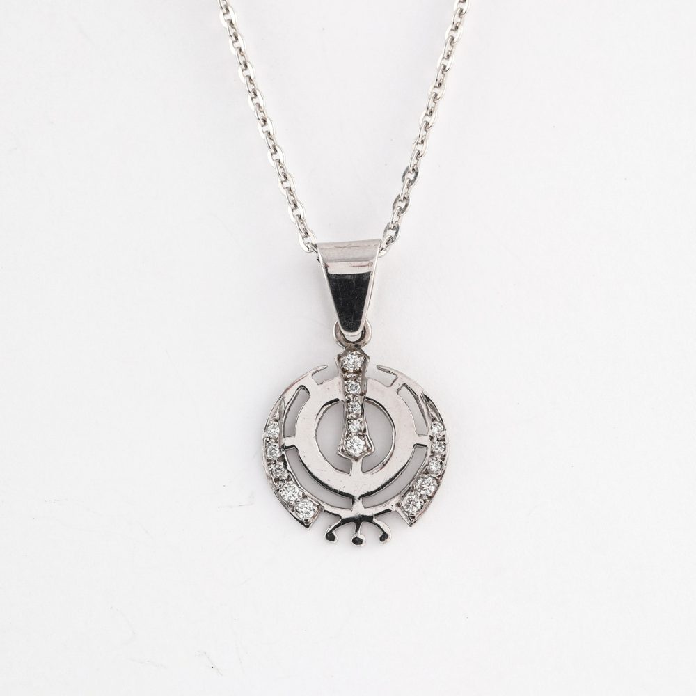 18 Ayar Beyaz Altın Khanda Kolye 18 Ayar Beyaz Altın Khanda Kolye