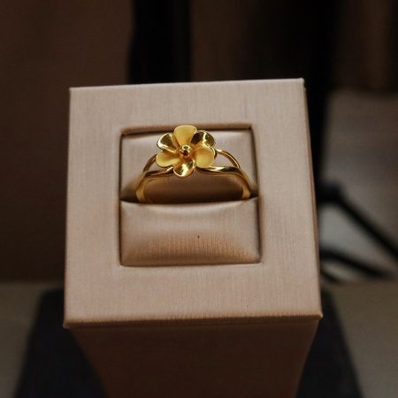 22 Ayar Altın Çiçek Yüzük 22 Ayar Altın Çiçek Yüzük