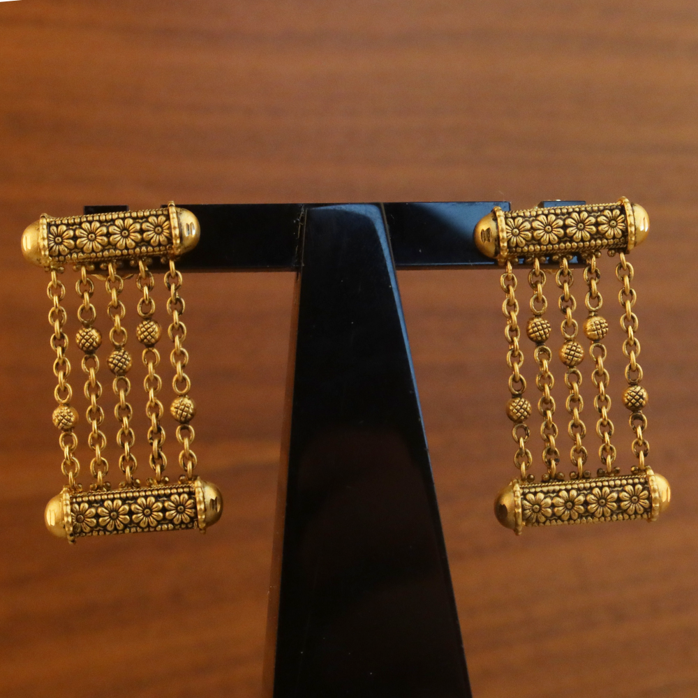 أقراط متدلية من الذهب عيار 22 قيراط | مجموعة أرماري أقراط متدلية من الذهب عيار 22 قيراط | مجموعة أرماري