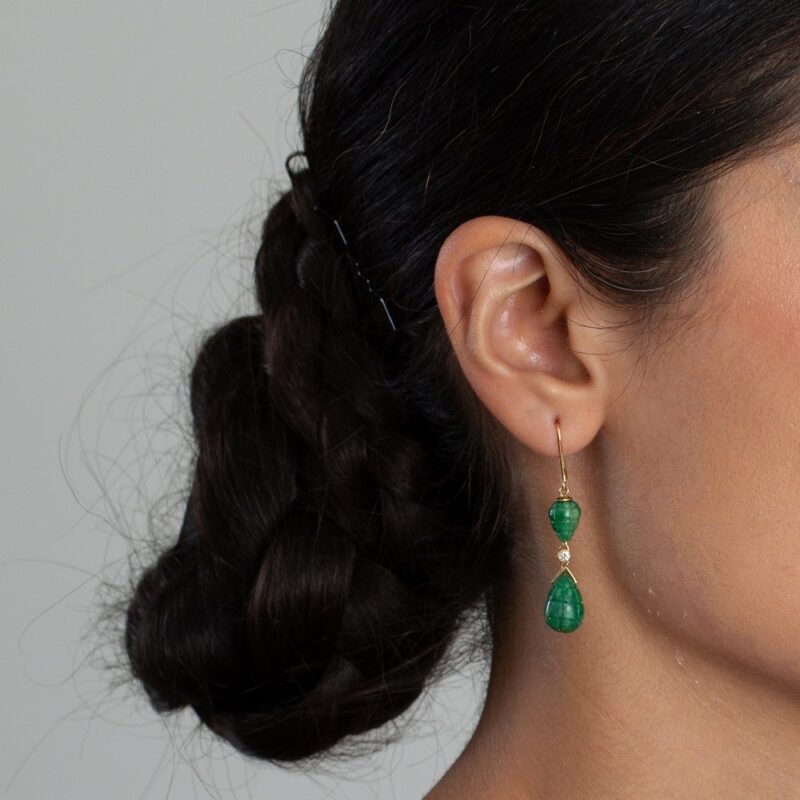 Pırlanta ve Zümrütlü 18 Ayar Sarı Altın Küpe Pırlanta ve Zümrütlü 18 Ayar Sarı Altın Küpe