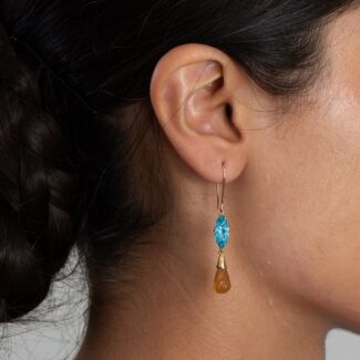 18ct Yellow Gold Earring with Yellow Citrine and Blue Topaz 18ct Yellow Gold Earring with Yellow Citrine and Blue Topaz