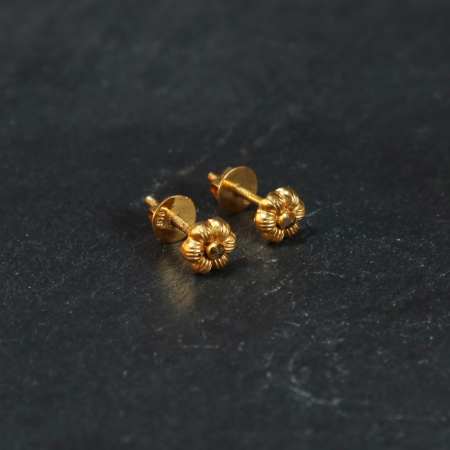 22ct Gold Rosette Stud | Diameter 6mm 22ct Gold Rosette Stud | Diameter 6mm