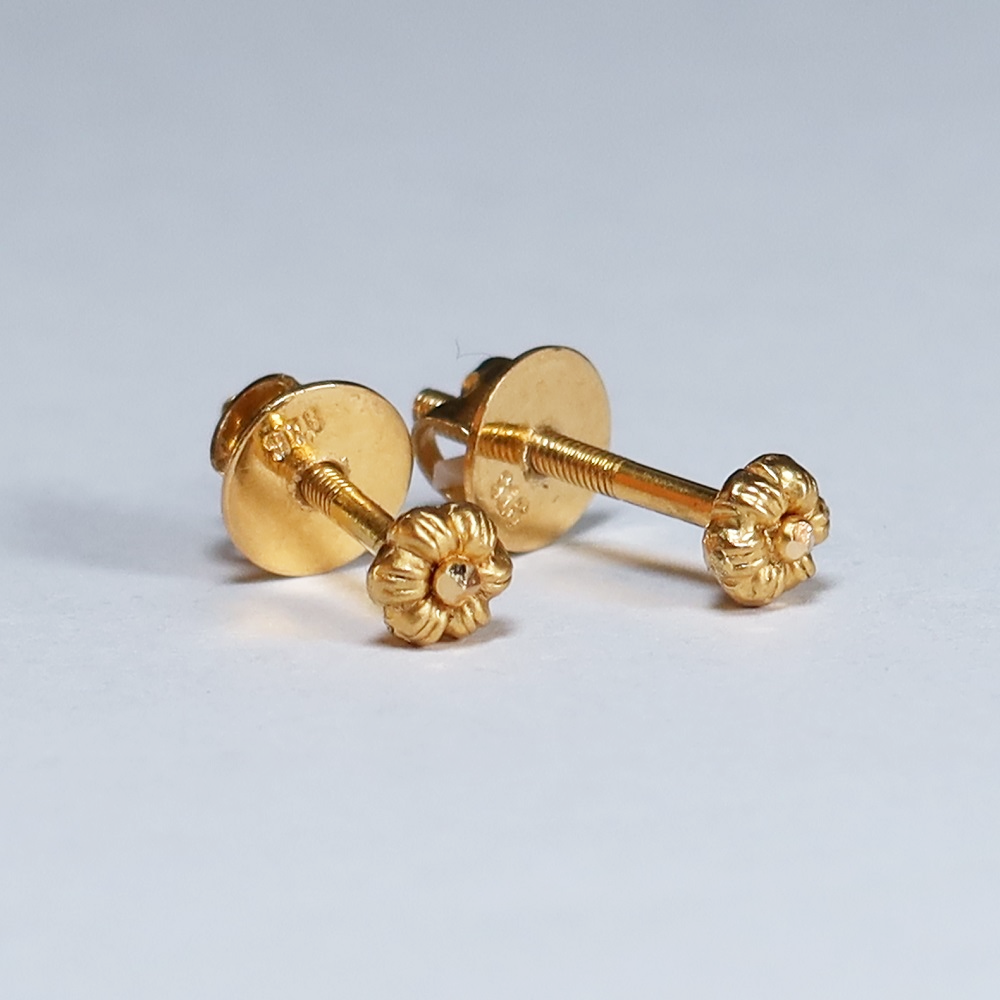 22ct Sunrise Gold Rosettes Stud | Diameter 4mm 22ct Sunrise Gold Rosettes Stud | Diameter 4mm