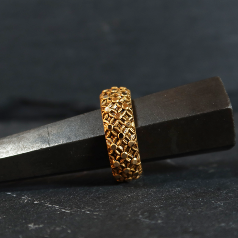 22ct Gold Antique Finish Band | Size K 1/2