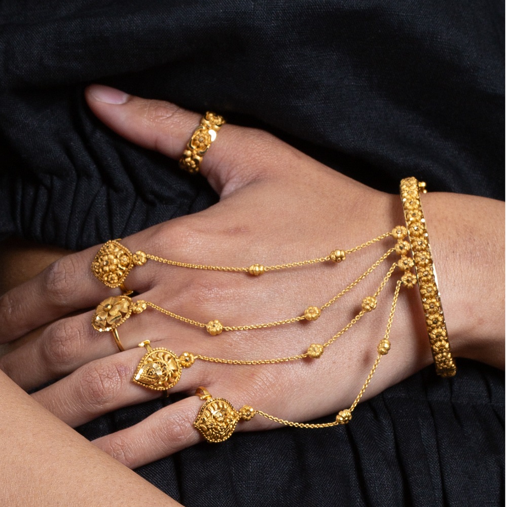 بونشا الزفاف من الذهب عيار 22 قيراط | مجموعة الوردة بونشا الزفاف من الذهب عيار 22 قيراط | مجموعة الوردة