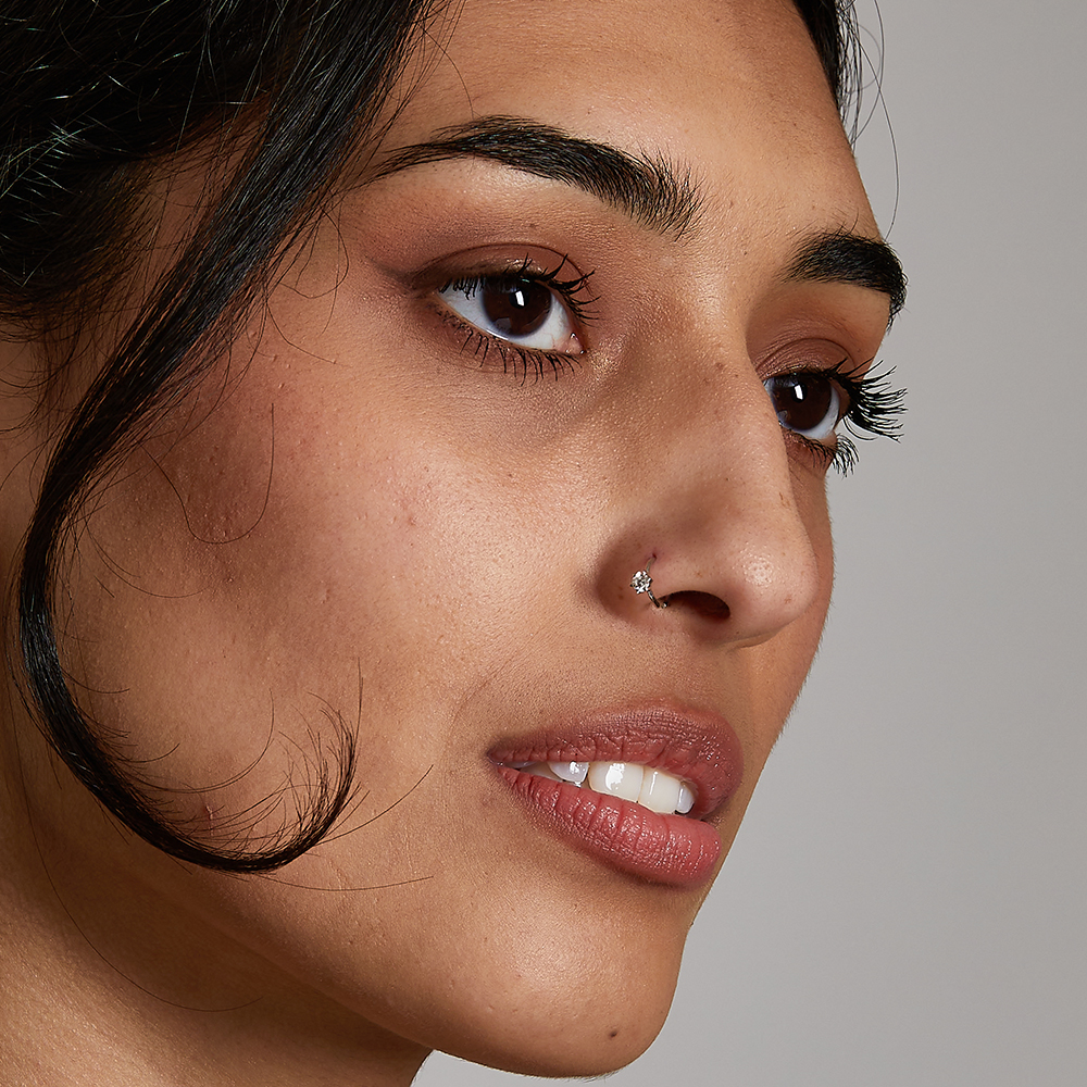 18ct White Gold Diamond Nose Ring