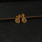 Sentetik Taşlı 22 Ayar Altın Küpe Sentetik Taşlı 22 Ayar Altın Küpe