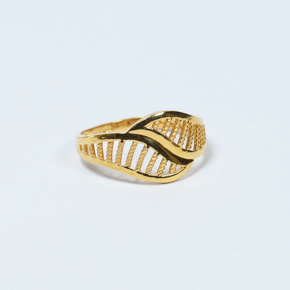 22ct Gold Timeless Elegance Ring | Size N 22ct Gold Timeless Elegance Ring | Size N
