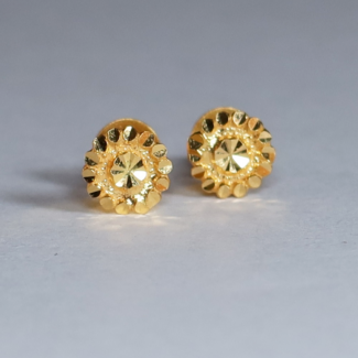 22ct Gold Fancy Floral Stud 22ct Gold Fancy Floral Stud