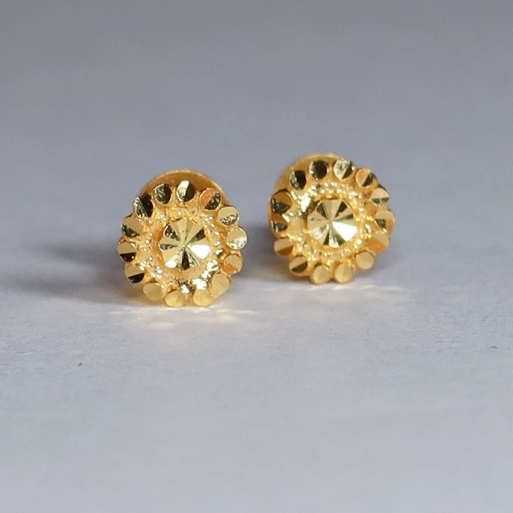 22ct Gold Fancy Floral Stud 22ct Gold Fancy Floral Stud
