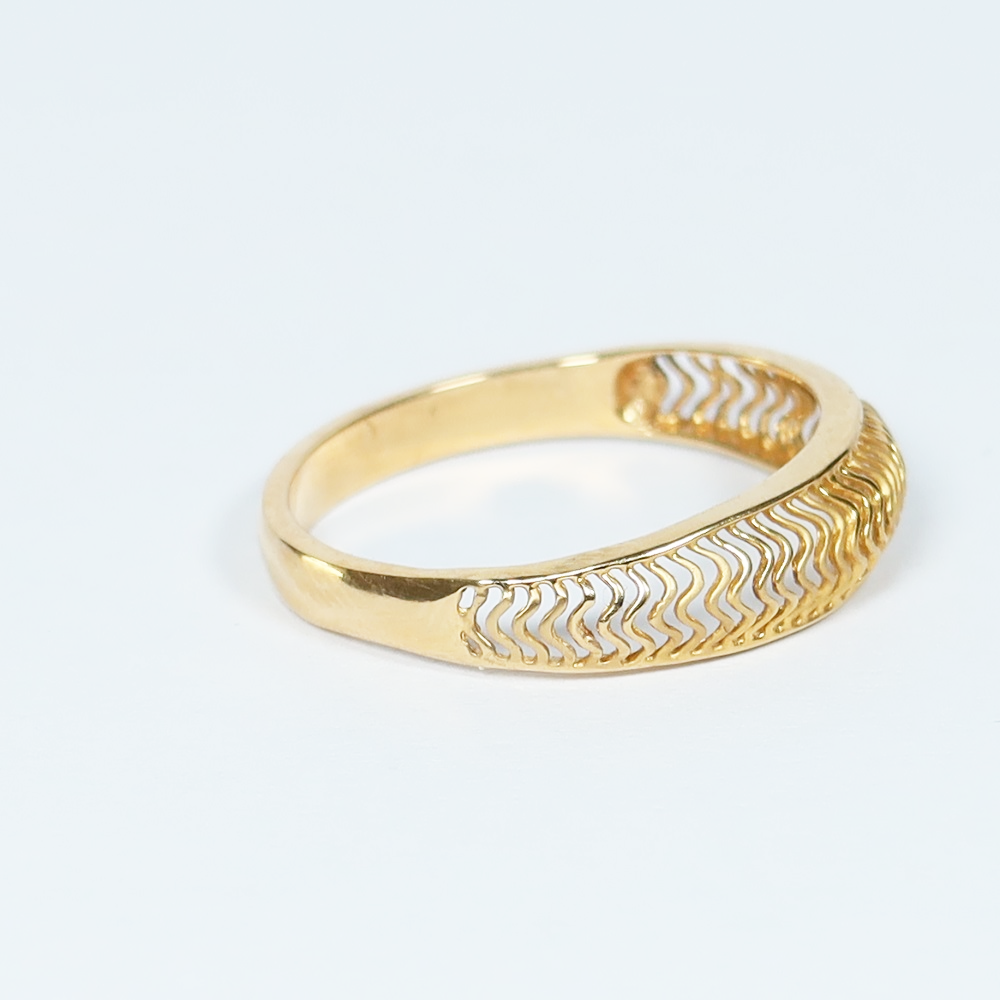 22 Ayar Altın Dalga Desenli Yüzük | P Beden 22 Ayar Altın Dalga Desenli Yüzük | P Beden
