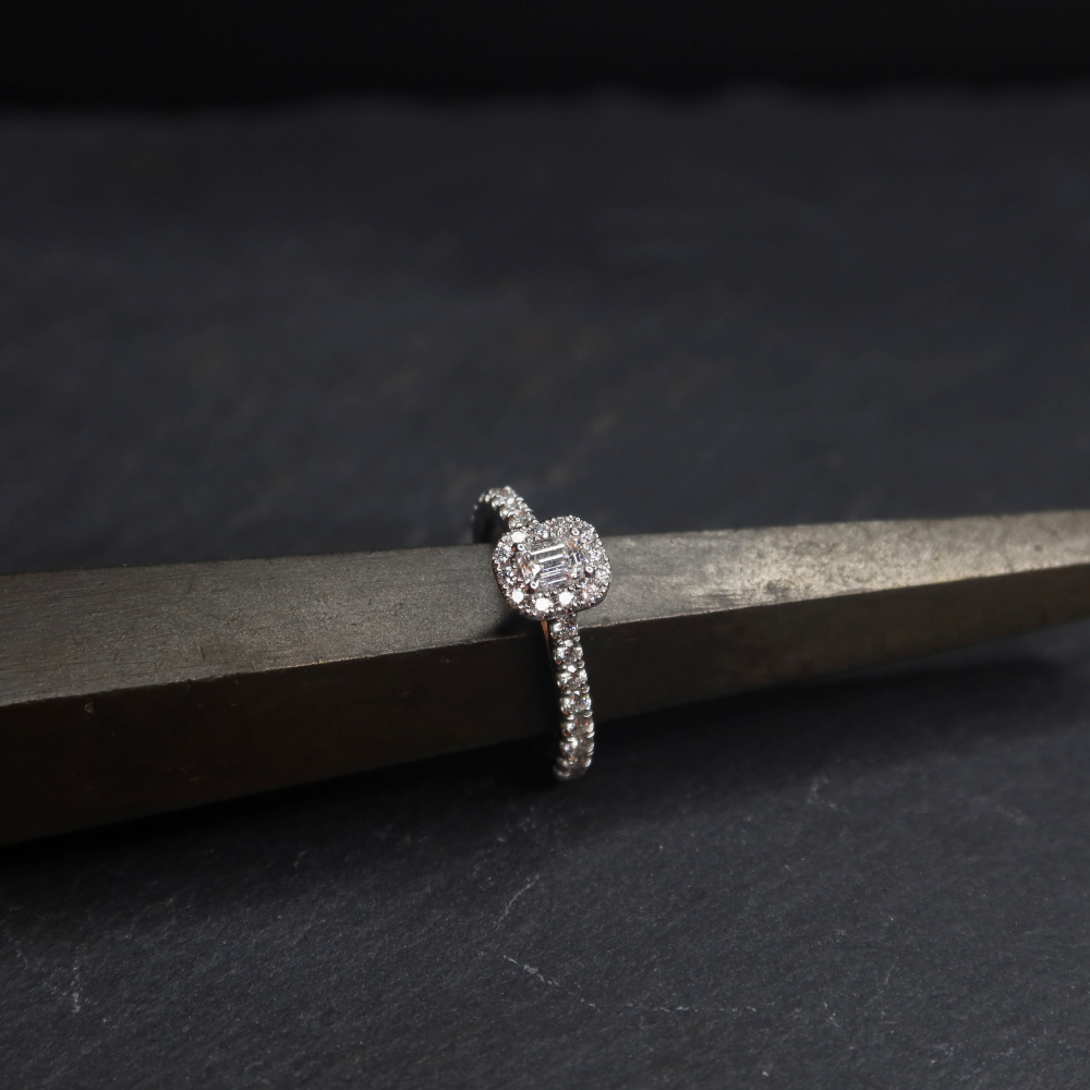 خاتم ألماس بلاتيني للنساء خاتم ألماس بلاتيني للنساء