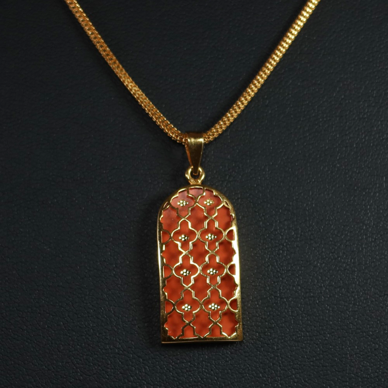 Reversible Pendant in 22ct Gold with Enamel Reversible Pendant in 22ct Gold with Enamel