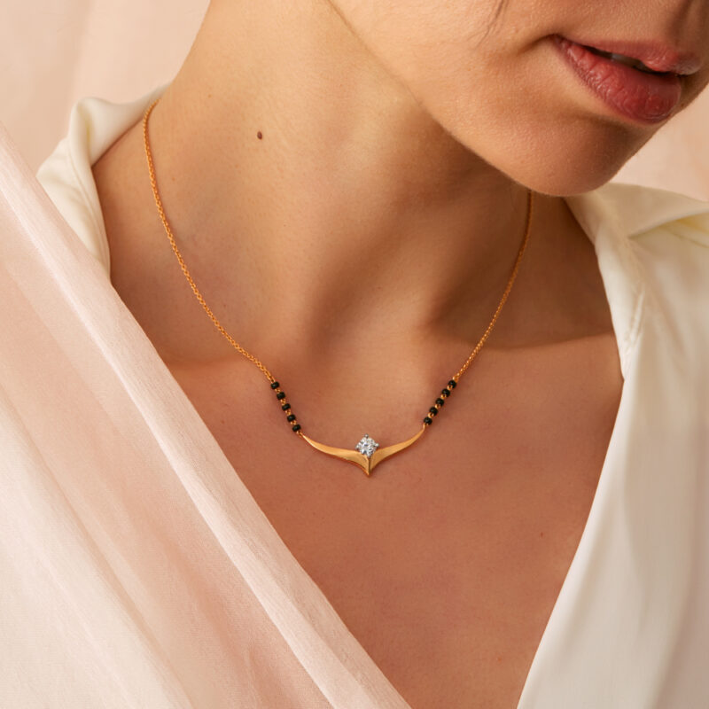 Lotus Tomurcuğu Mangalsutra | 0.40ct Lotus Tomurcuğu Mangalsutra | 0.40ct