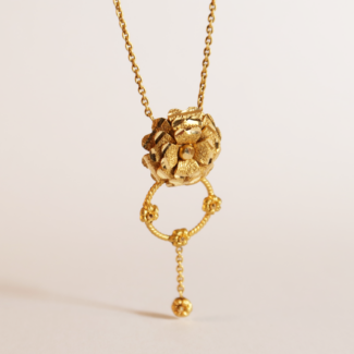 22ct Gold Pendant Necklace | Rosettes Collection