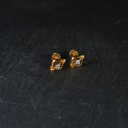 22ct Gold CZ Ear Studs for Ladies 22ct Gold CZ Ear Studs for Ladies