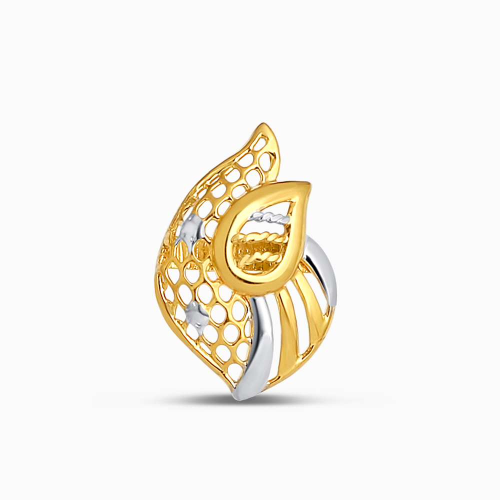 أقراط مرصعة على شكل ورقة ذهبية عيار 22 قيراط | بتفاصيل من الروديوم أقراط مرصعة على شكل ورقة ذهبية عيار 22 قيراط | بتفاصيل من الروديوم