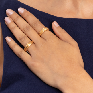 22ct Sunrise Gold Band with Diamond | Size M 22ct Sunrise Gold Band with Diamond | Size M