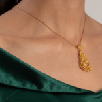 قلادة ذهبية عيار 22 قيراط من الذهب العتيق | مجموعة أرماري قلادة ذهبية عيار 22 قيراط من الذهب العتيق | مجموعة أرماري