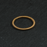 خاتم تويستس من الذهب عيار 22 قيراط | مقاس R خاتم تويستس من الذهب عيار 22 قيراط | مقاس R