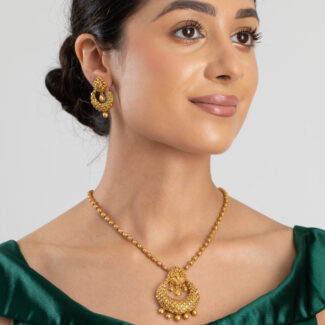 22ct Gold Armari Collection Chandbali